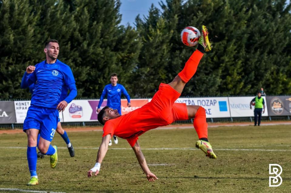 Παίκτης του Ιωνικού ο Πέτρος Γιακουμάκης