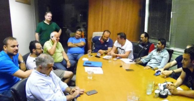 Ενωμένοι σαν γροθιά στον ΦΙΛΙΠΠΟ!