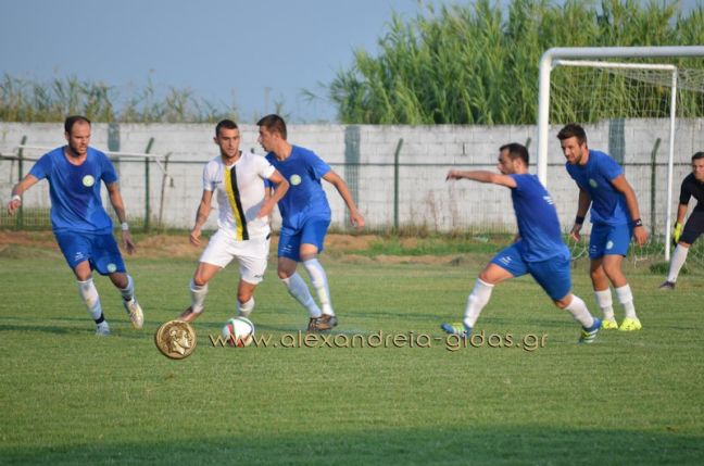 Ήττα των Τρικάλων από την Λουφτεράρι