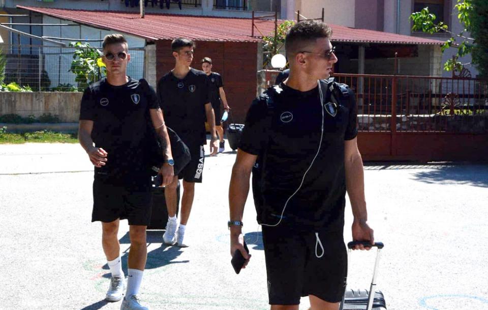 Επιστρέφει στη βάση της η "Βασίλισσα"