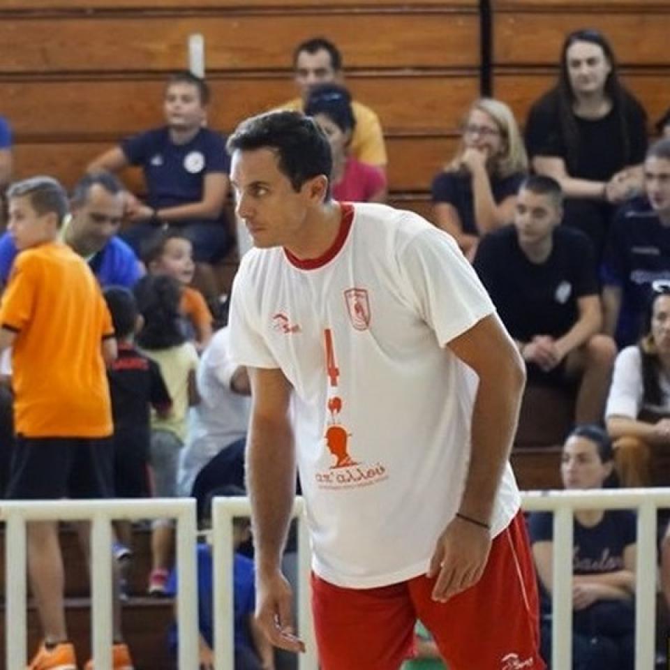 Επέστρεψε στον ΦΙΛΙΠΠΟ ο Θάνος Ντίνας