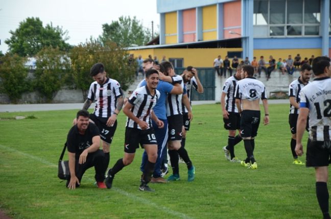 Η Αγκαθιά ευχαριστεί και συγχαίρει