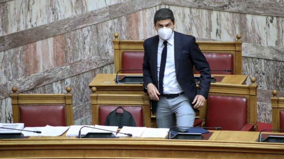 Αποφασισμένος για την αναδιάρθρωση ο Αυγενάκης