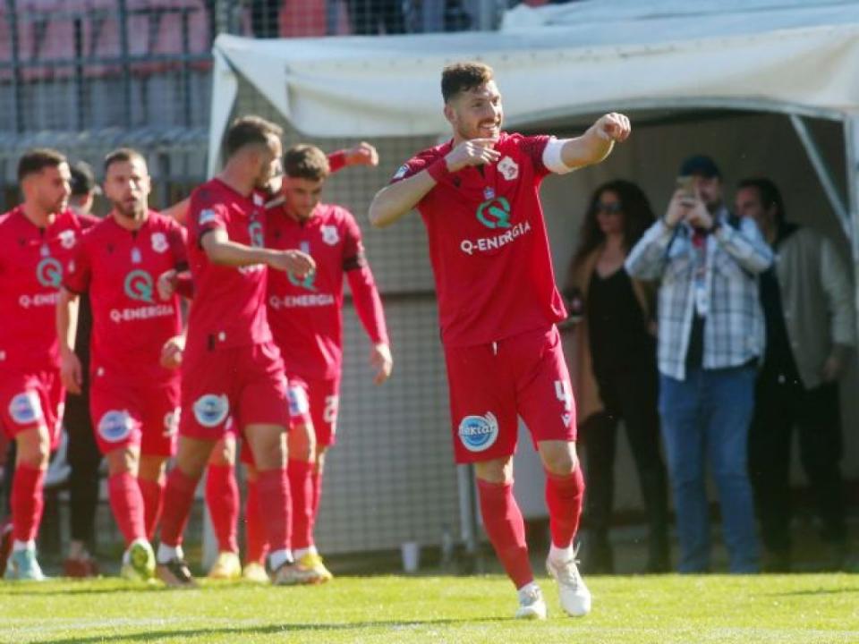 Στο +9 με... φωνές ο Πανσερραϊκός!