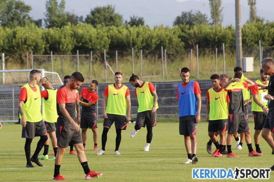 Από ιατρικές και εργομετρικές εξετάσεις περνούν οι παίκτες της «Βασίλισσας»