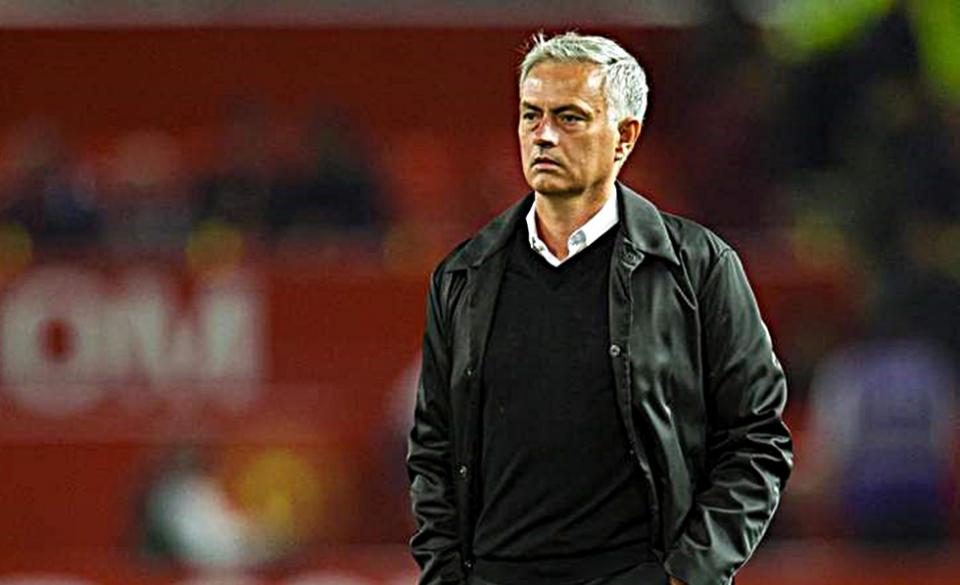 Παρελθόν από την Μάντσεστερ Γιουνάιτεντ ο Μουρίνιο!