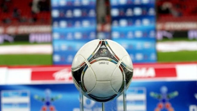 Γκρίνια και ενόχληση των μικρών για τα τηλεοπτικά!