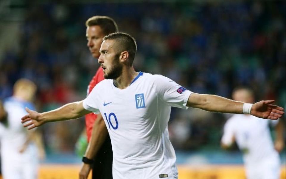 Ξεκίνησε με το δεξί...