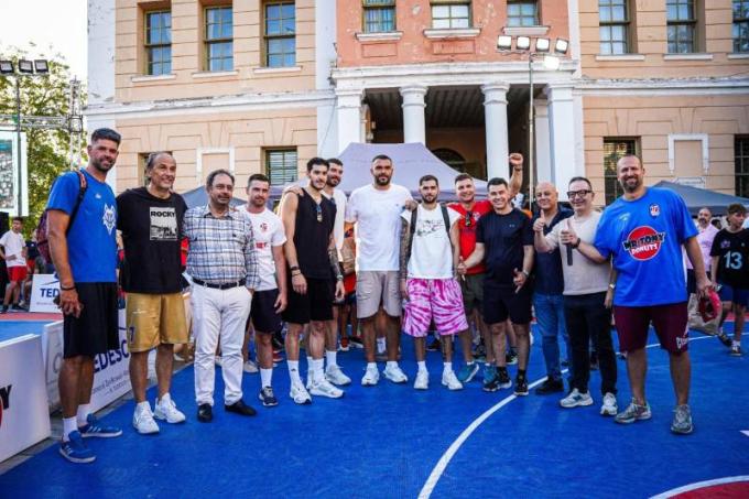 Με επιτυχία ολοκληρώθηκε στη Βέροια το τουρνουά μπάσκετ 3on3 του Βασίλη Τολιόπουλου