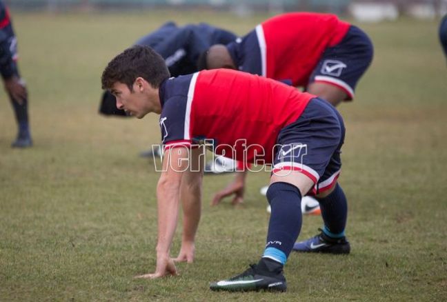 Επιστροφή στη βάση, όχι όμως για όλους