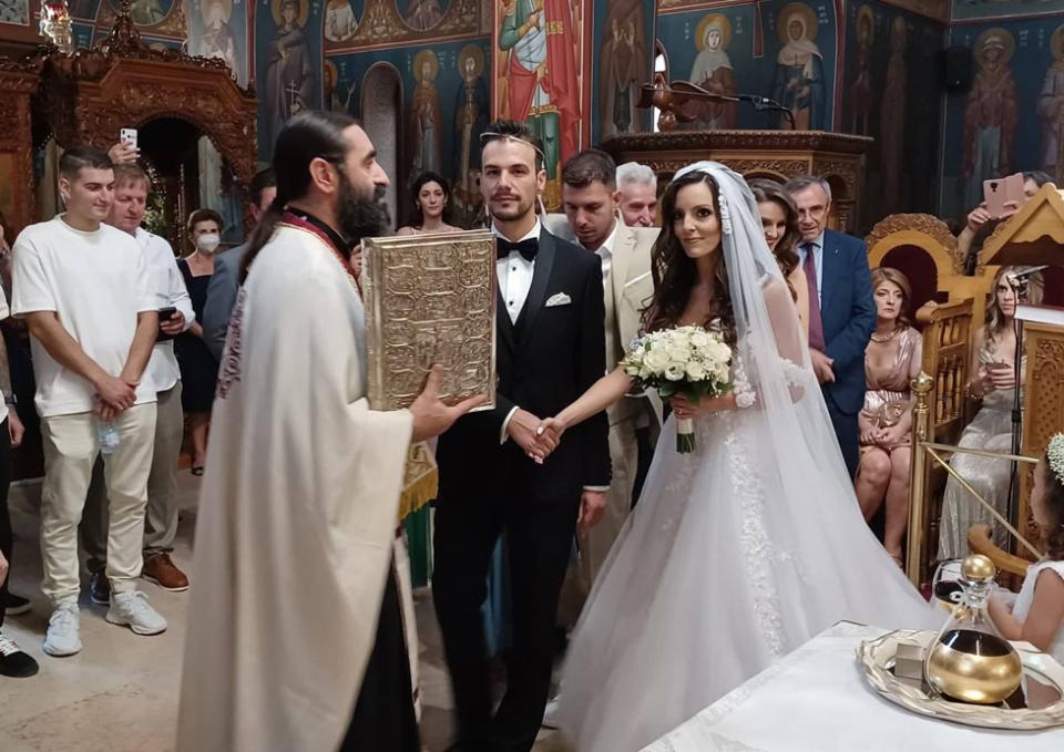 Να ζήσετε ευτυχισμένοι!