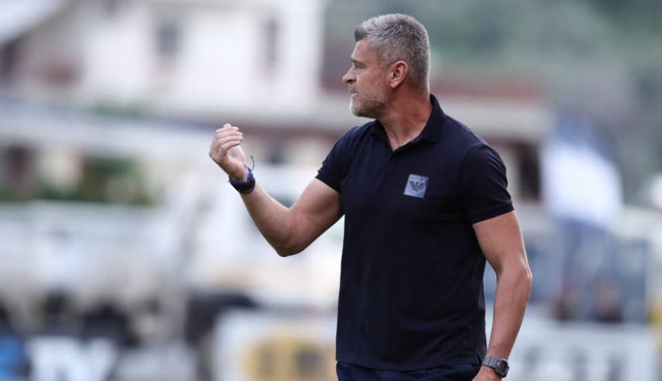 Δερμιτζάκης: "Δεν γνωρίζω αν θα συνεχίσω, περιμένω τη διάδοχη κατάσταση"