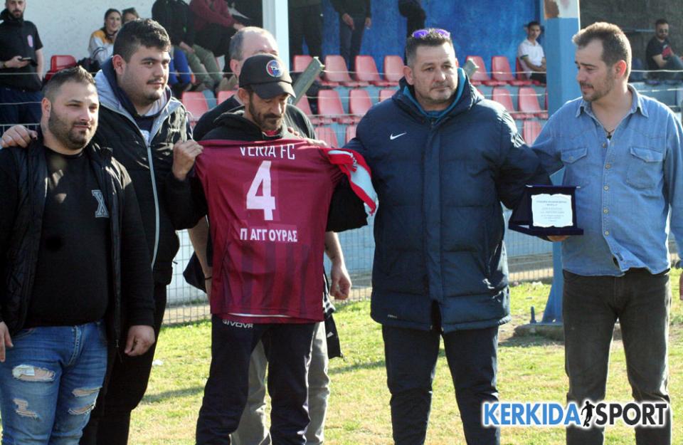 Τιμήθηκε ο Σάκης Παγγούρας από τους φίλους της "Βασίλισσας" (φωτο - βίντεο)