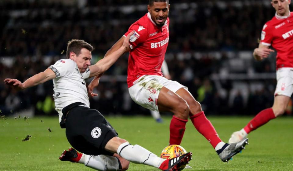 Το βλέμμα στο ημίχρονο