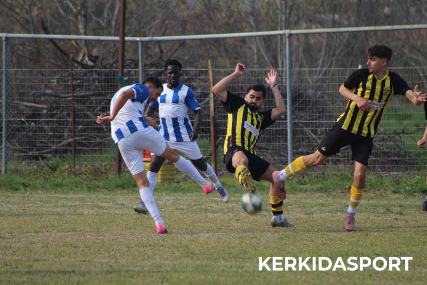 Νάουσα - Παλαιοχώρι 2-0: Νίκη-ρουτίνα και ένα βήμα πιο κοντά στη φιέστα! (φωτο)