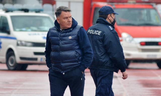 Πήρε… σκούπα ο Κούγιας στην ΑΕΛ: Τέσσερα διαζύγια και μια εξόφληση