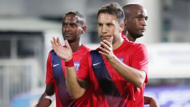 ΒΕΡΟΙΑ: Στροφή στην Γαλλική αγορά - Αποχωρεί και ο Ναζλίδης