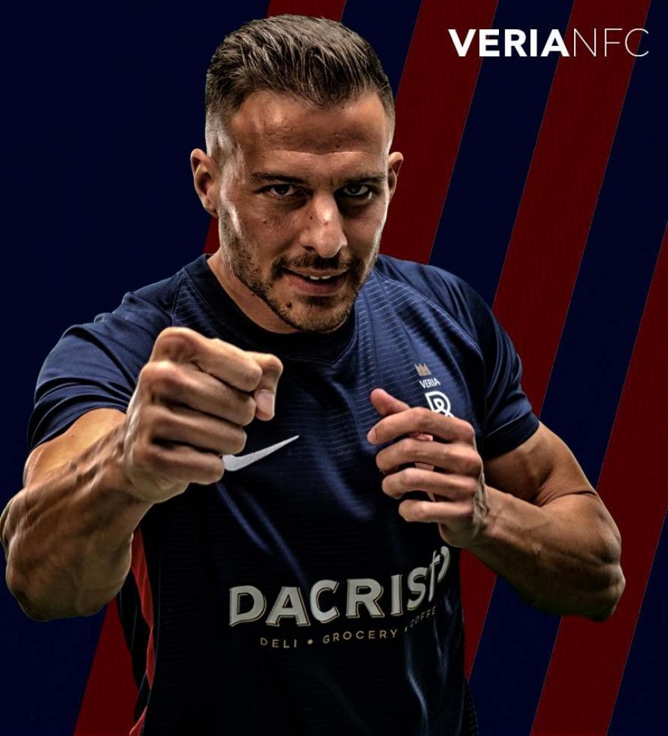 Ανανέωσε με την "Βασίλισσα" ο Μπλέτσας