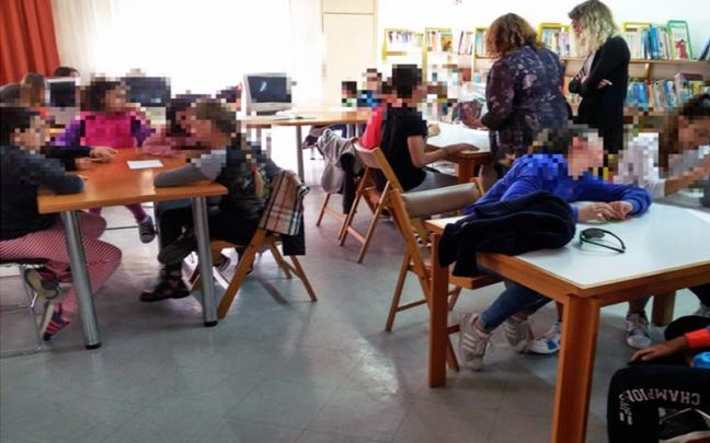 Η Ε' και η Στ' των Ιδιωτικών Εκπαιδευτηρίων Βέροιας στη Δημοτική Βιβλιοθήκη "Θεανώ Ζωγιοπούλου"