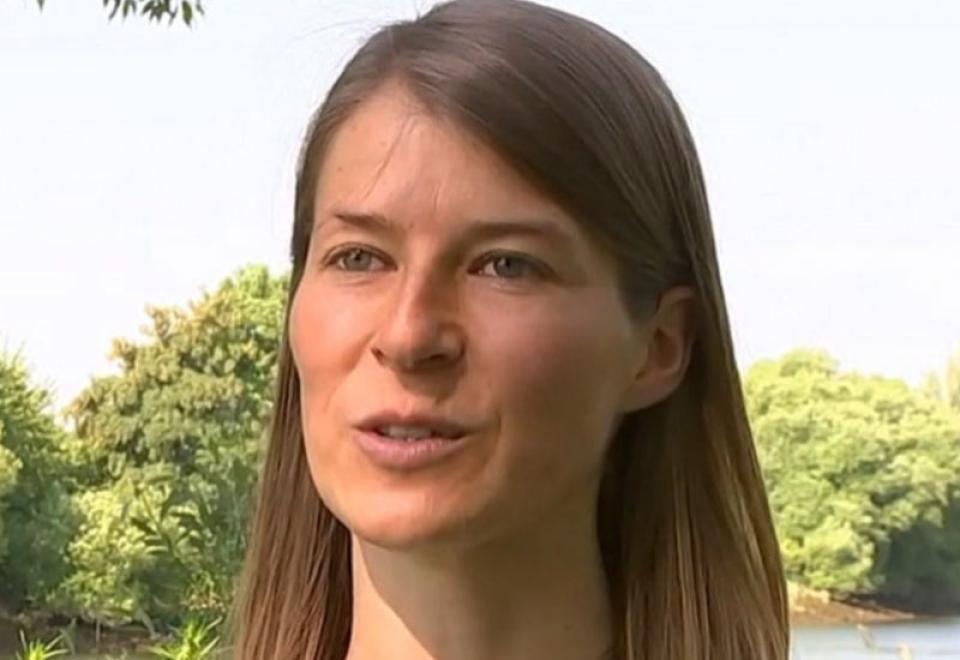 Η Ουνιόν Βερολίνου... σπάει τα ταμπού: Μια γυναίκα στον πάγκο της!