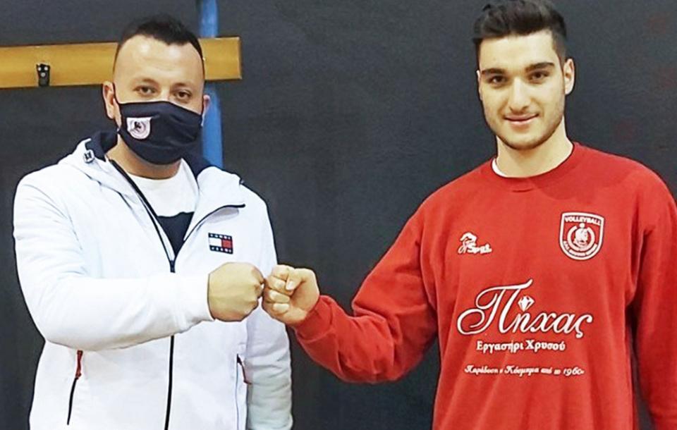 Την απόκτηση του Παναγιώτη Βαρβεσιώτη ανακοίνωσε ο ΦΙΛΙΠΠΟΣ