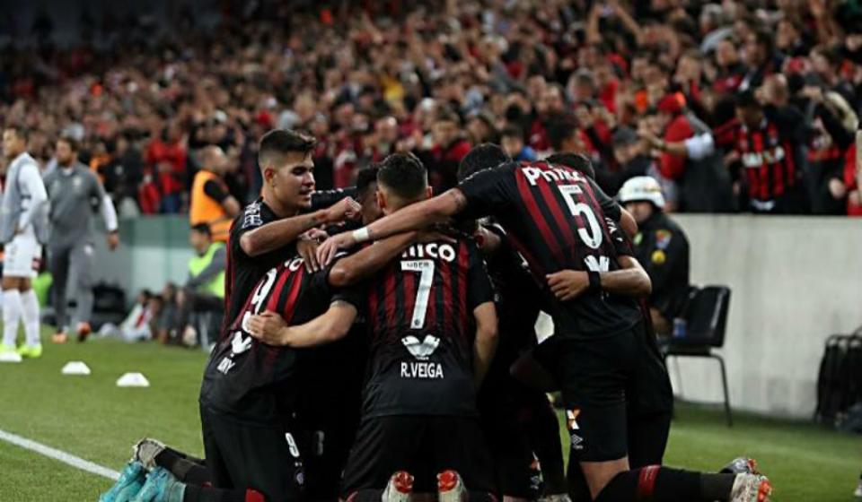 Παίζουν τα… ρέστα τους για Λιμπερταδόρες