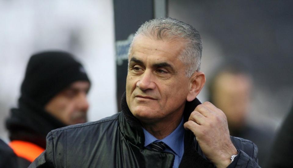 Τσαλουχίδης: «Ας σταματήσουν τα πρωταθλήματα αν υπάρχει αλληλεγγύη»