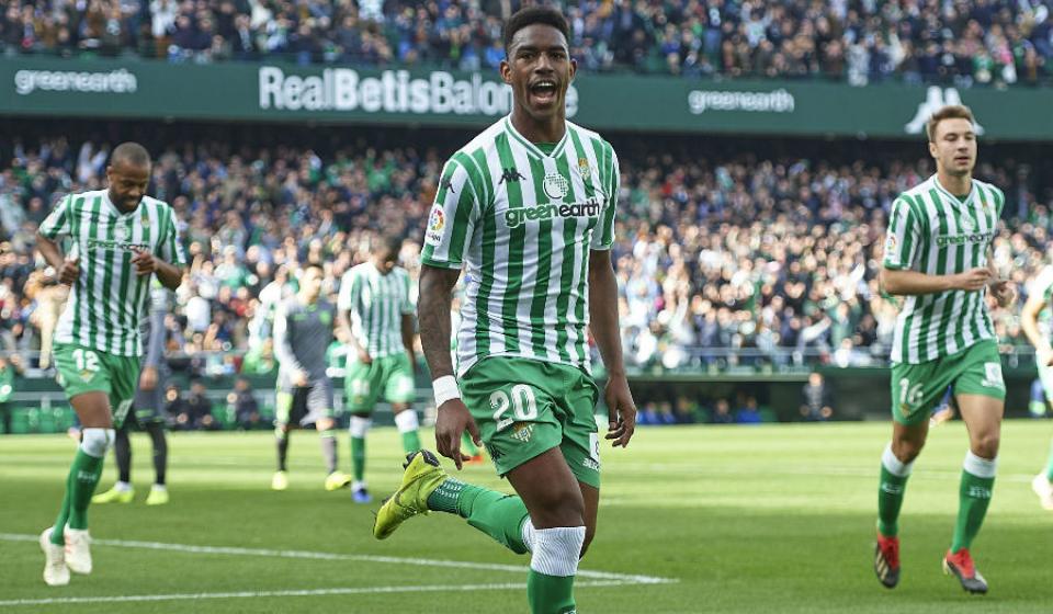 Πάμε καρφωτά με κίνητρο και φαβορί!