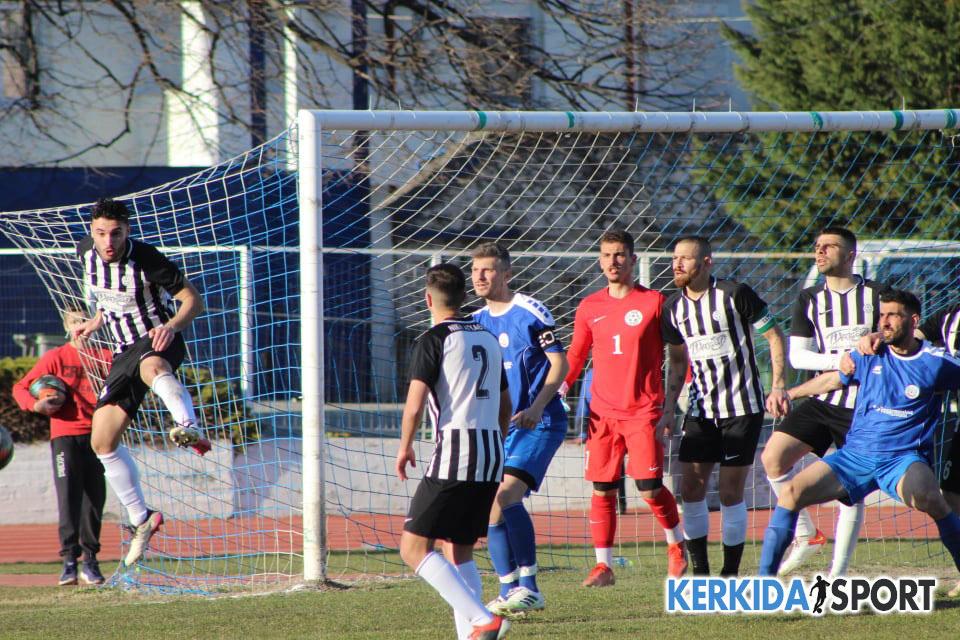 Τα καλύτερα στιγμιότυπα του ισόπαλου ντέρμπι Νάουσας - Αγκαθιάς