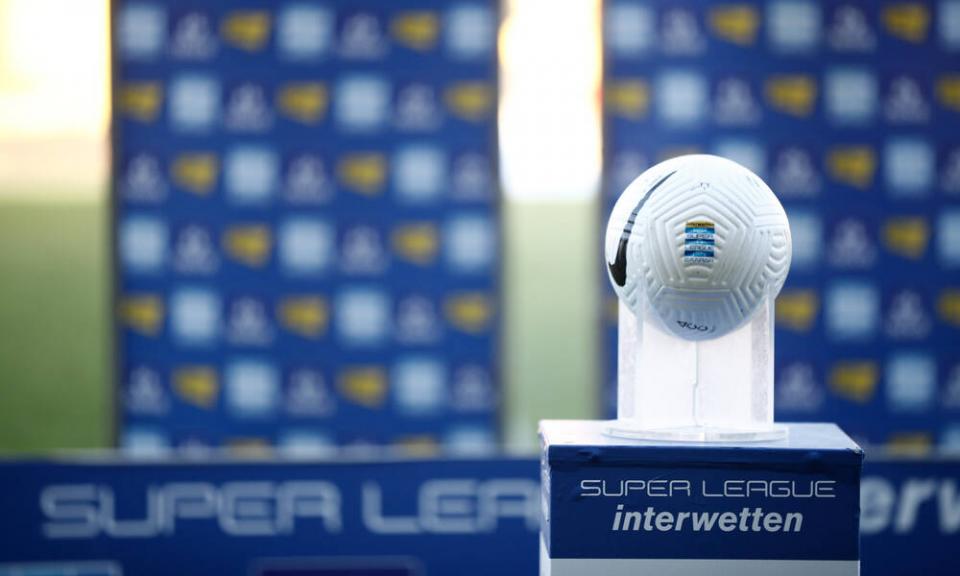 Συνεχίζεται κανονικά η Super League - Οι αλλαγές που έρχονται λόγω κορονοϊού