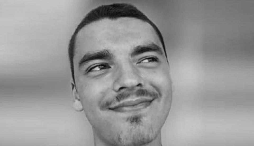 Ντοκιμαντέρ μικρού μήκους «Ενός λεπτού σιγή» στη μνήμη του Άλκη Καμπανού