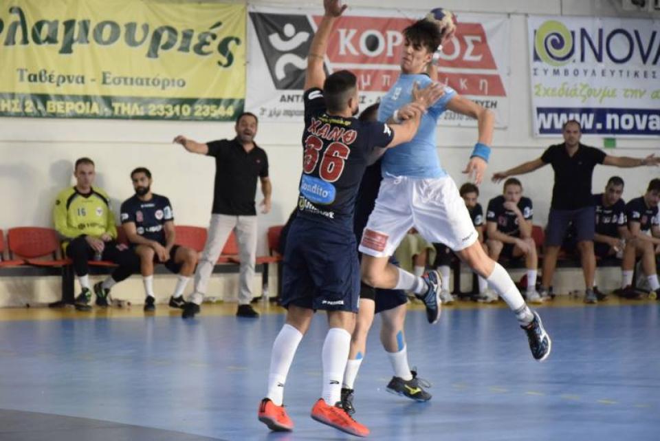 Στραμμένα στο ΦΙΛΙΠΠΕΙΟ τα βλέμματα των χαντμπολικών της Βέροιας