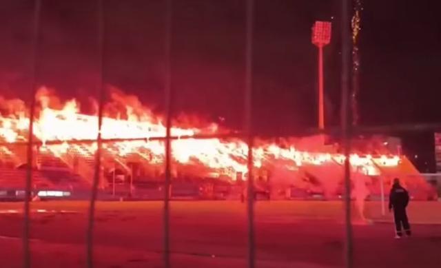 «Φλεγόμενη» Καλαμαριά: Η νύχτα έγινε μέρα για τα 100 χρόνια του Απόλλωνα! (video)