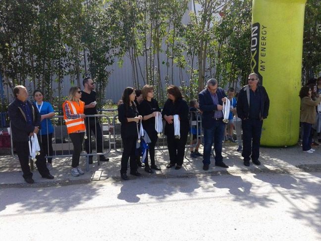 Οι γονείς των 21 αδικοχαμένων μαθητών από το Μακροχώρι ευχαριστούν