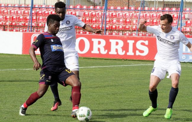 Προτιμά εξωτερικό ο Σαρπόνγκ