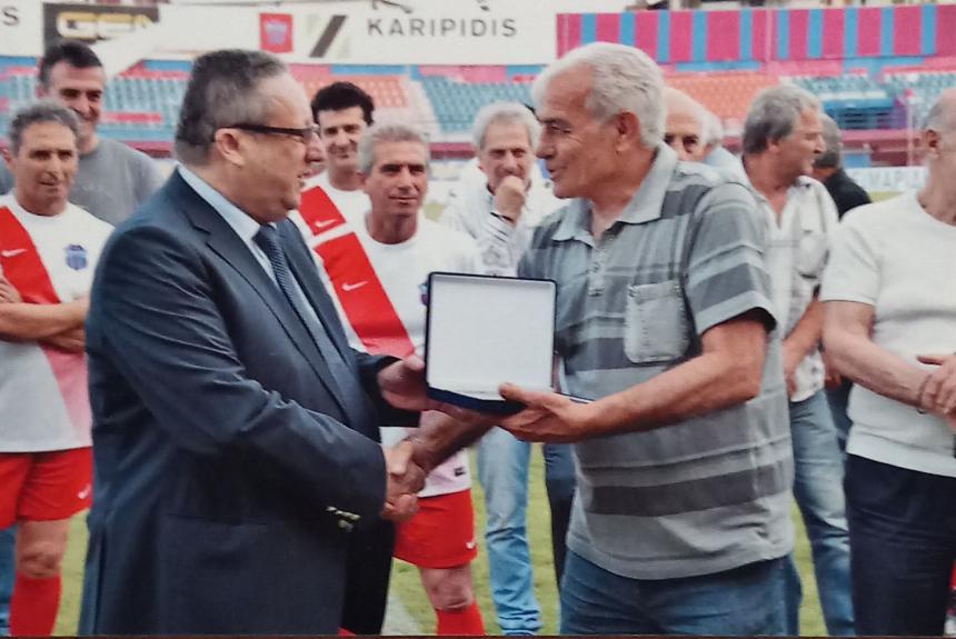 Σύλλογος Παλαιμάχων Ποδοσφαιριστών ΓΑΣ &amp; ΠΑΕ Βέροια: "Φίλε Γιάννη έφυγες νωρίς"