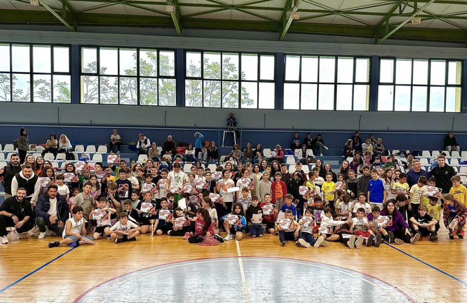 Στη Νάουσα το χάντμπολ έχει μέλλον...