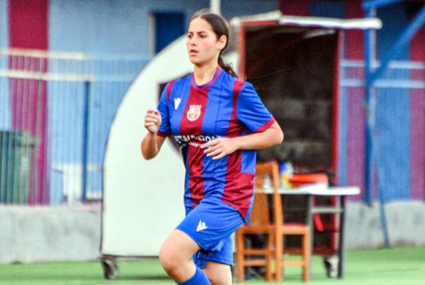 Χριστίνα Τερζόγλου: Το "Wonderkid" της Βέροιας που ονειρεύεται Α’ Εθνική και "γαλανόλευκη"