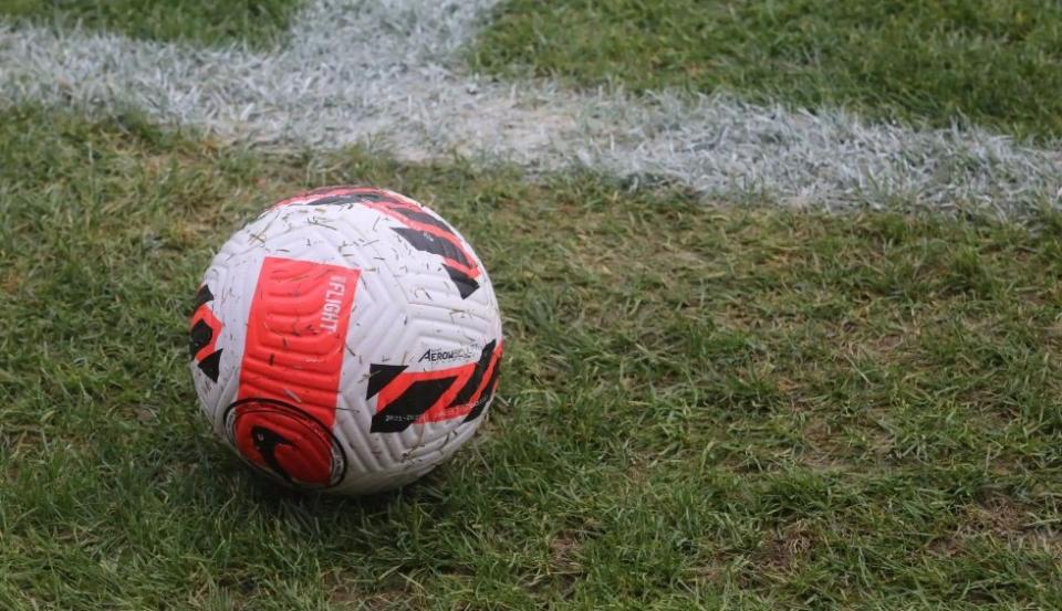 Σκέψεις για παράταση της σέντρας στη SL2 λόγω των «στημένων»