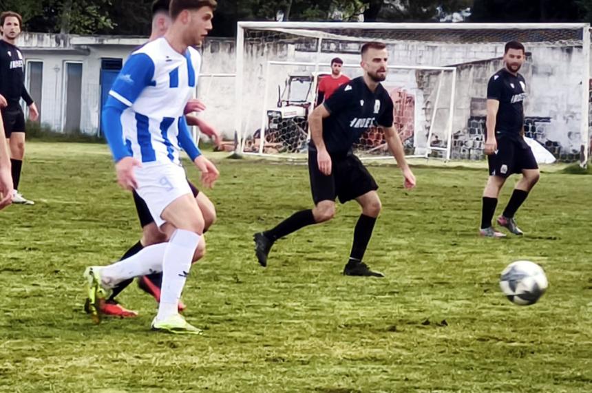 Μακροχώρι - Νάουσα 0-1: "Επαγγελματικό" διπλό για την πρωταθλήτρια! (φωτο)