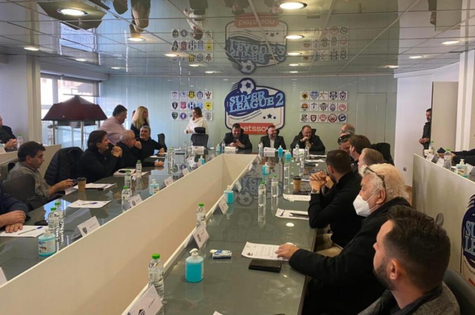 Ο Αυγενάκης παίζει τα… ρέστα του για να αλώσει τη SL2!!