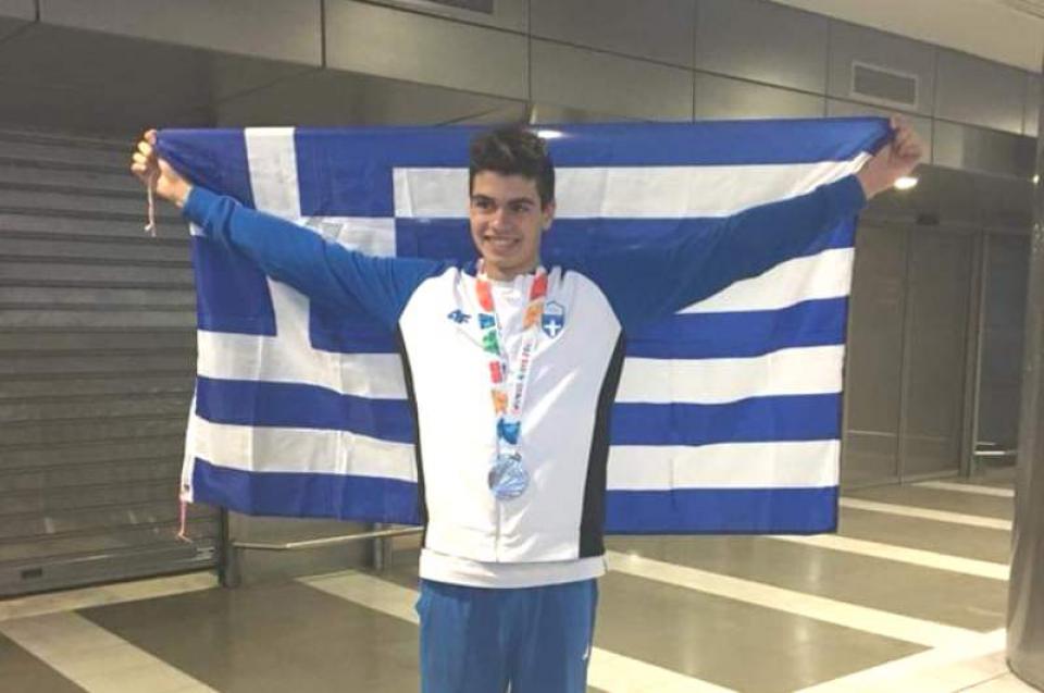 Πρώτος με ρεκόρ ο Βεροιώτης Σάββας Θώμογλου στους Βαλκανικούς αγώνες