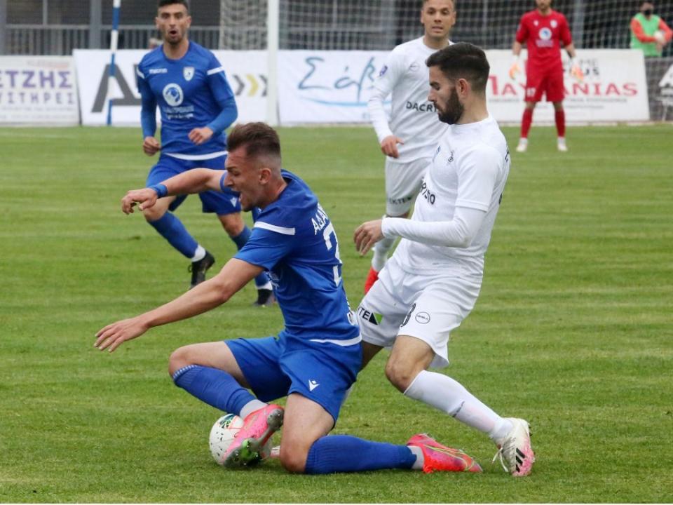 Δύο ποδοσφαιριστές νεκροί στο δυστύχημα των Τεμπών