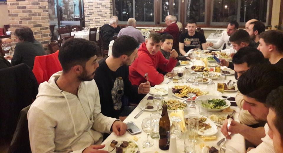 Έκοψε την πίτα του ο χαντμπολικός ΦΙΛΙΠΠΟΣ