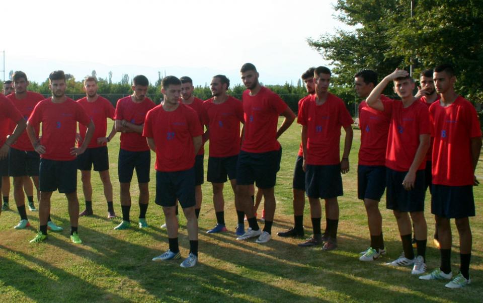 Υιοθέτησαν και εμβολιάζουν αδέσποτο σκυλί οι παίκτες της ΒΕΡΟΙΑΣ!