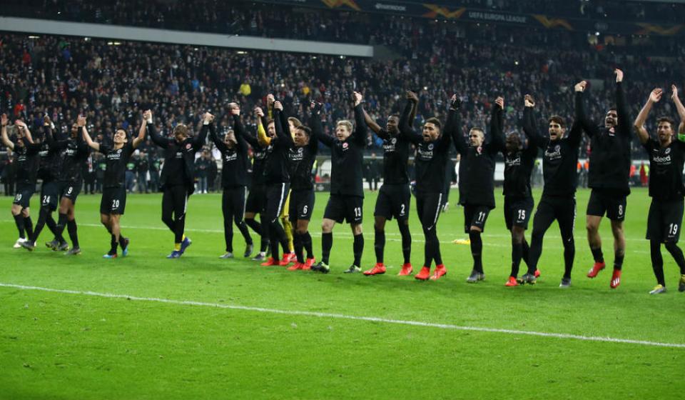 Η φόρμα της Άιντραχτ και τα γκολ της Νάπολι!