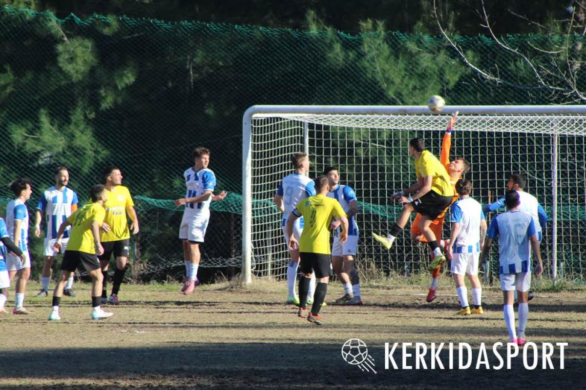 Κοπανός - Νάουσα 0-2: Πέρασε από δύσκολη έδρα και συνεχίζει την "προέλαση" (φωτο)