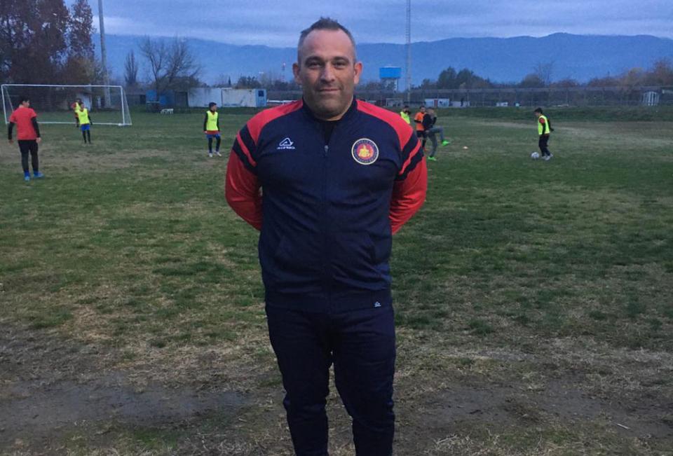 Ο προπονητής Χ. Κανδυλίδης στο τιμ της Ακαδημίας Ποδοσφαίρου Βέροιας