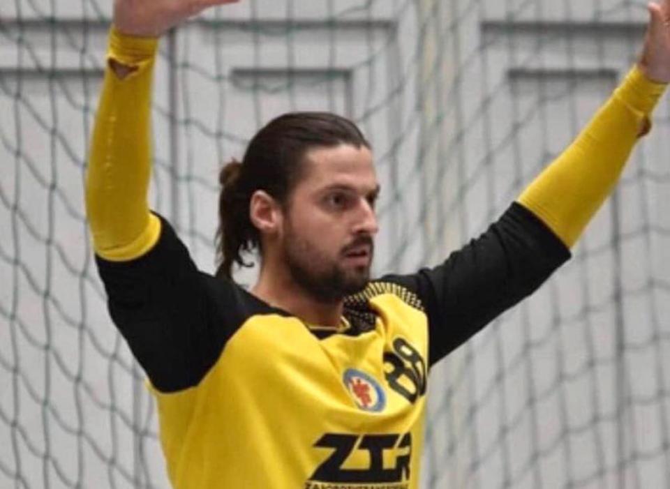 Στον ΦΙΛΙΠΠΟ ο θηριώδης γκολκίπερ Borys Kryuchkov!