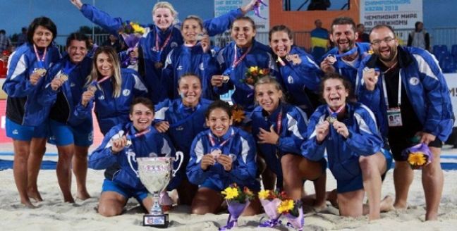 Συγχαρητήρια επιστολή στην Εθνική beach χαντμπολ γυναικών